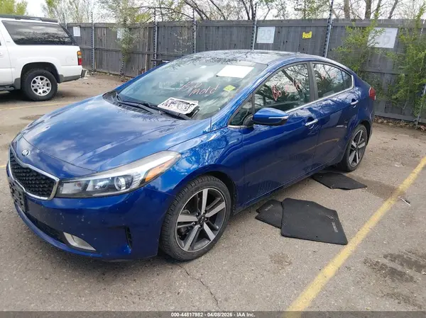 3KPFL4A81JE189831 2018 KIA FORTE - Image 2