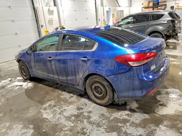 3KPFL4A81JE201427 2018 KIA FORTE - Image 2