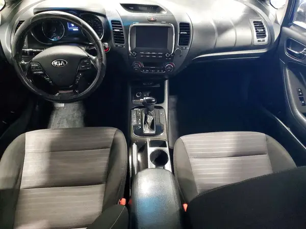 3KPFL4A81JE201427 2018 KIA FORTE - Image 8