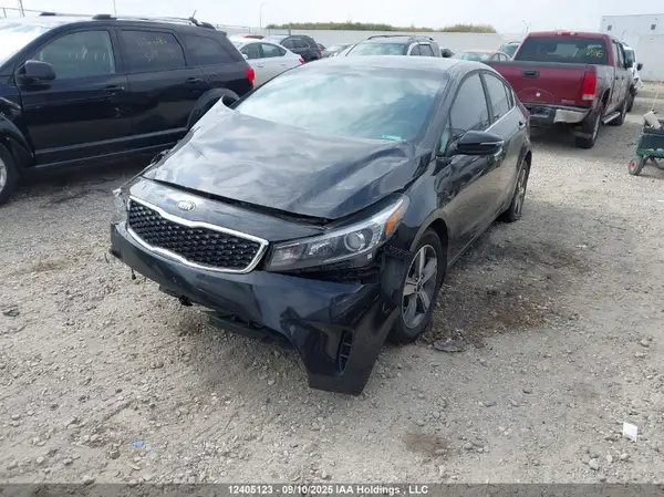 3KPFL4A81JE205414 2018 KIA FORTE - Image 2