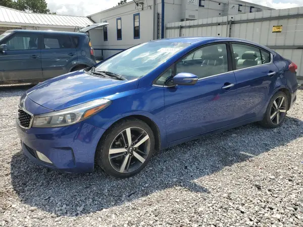 3KPFL4A81JE208653 2018 KIA FORTE - Image 1