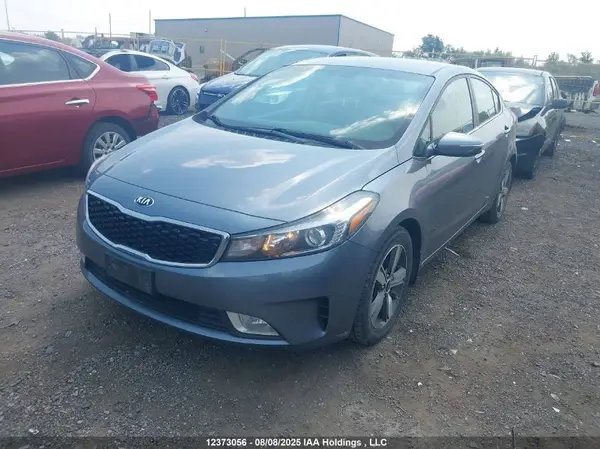 3KPFL4A81JE277276 2018 KIA FORTE - Image 2