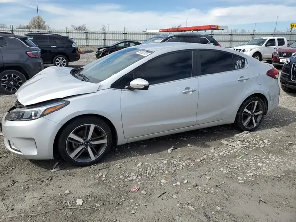 3KPFL4A82HE090428 2017 KIA FORTE - Image 1