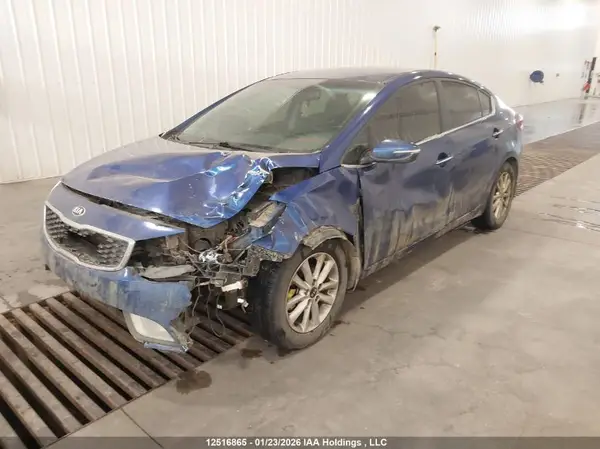 3KPFL4A82HE105915 2017 KIA FORTE - Image 2