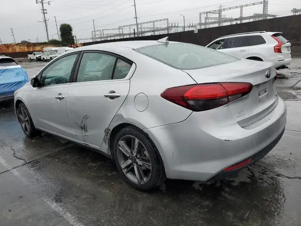 3KPFL4A82HE112668 2017 KIA FORTE - Image 2