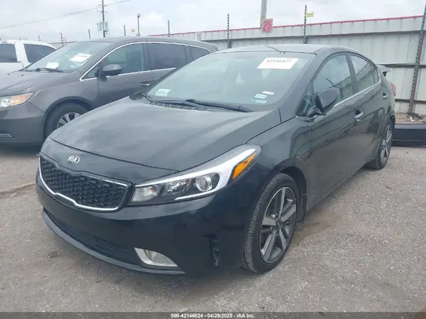 3KPFL4A82HE116980 2017 KIA FORTE - Image 2