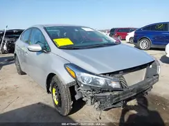 3KPFL4A82JE193841 2018 KIA FORTE