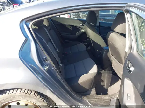 3KPFL4A83HE021893 2017 KIA FORTE - Image 8