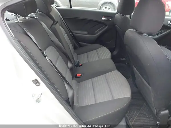 3KPFL4A83HE035521 2017 KIA FORTE - Image 8
