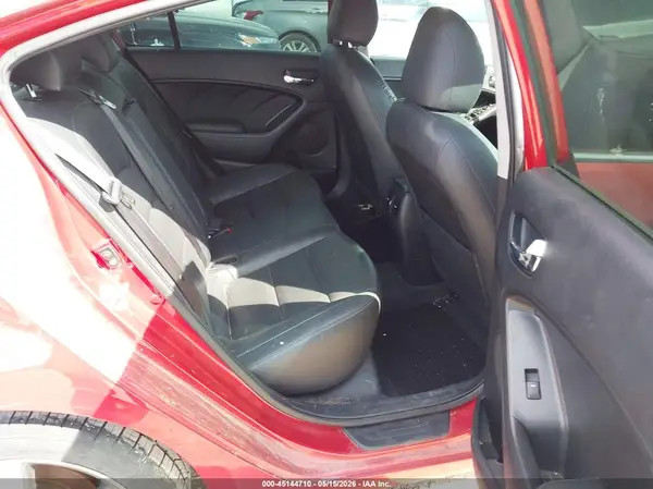 3KPFL4A83HE039200 2017 KIA FORTE - Image 8