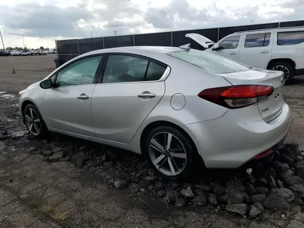 3KPFL4A83HE053128 2017 KIA FORTE - Image 2