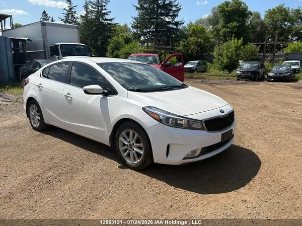 3KPFL4A83HE106619 2017 KIA FORTE - Image 1