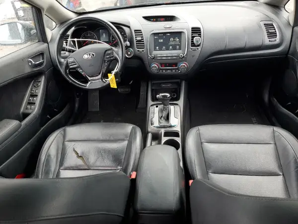 3KPFL4A83HE113974 2017 KIA FORTE - Image 8