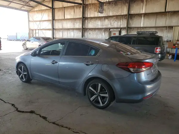 3KPFL4A83JE165790 2018 KIA FORTE - Image 2