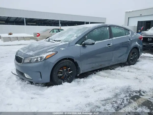 3KPFL4A83JE200246 2018 KIA FORTE - Image 2