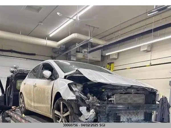 3KPFL4A83JE220772 2018 KIA FORTE - Image 1
