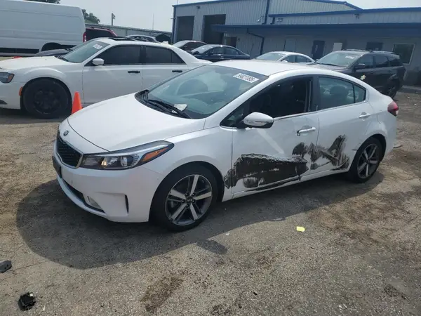 3KPFL4A84HE005508 2017 KIA FORTE - Image 1