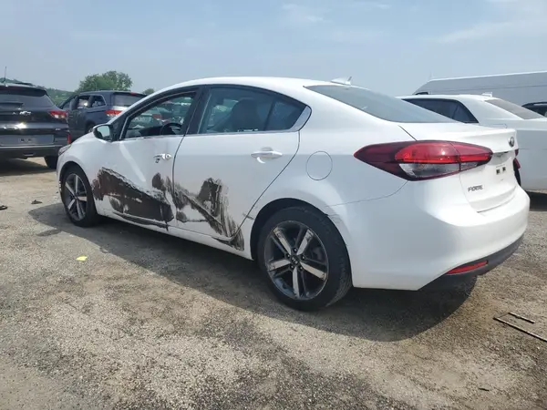 3KPFL4A84HE005508 2017 KIA FORTE - Image 2
