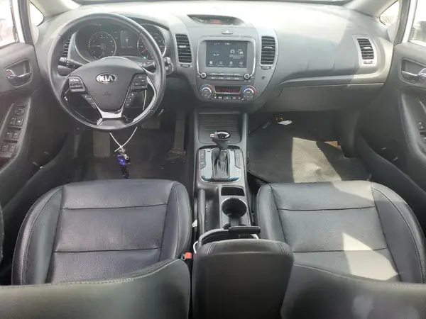 3KPFL4A84HE005508 2017 KIA FORTE - Image 8