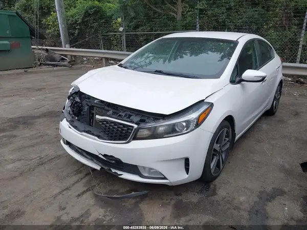 3KPFL4A84HE007100 2017 KIA FORTE - Image 2