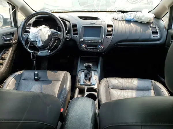 3KPFL4A84HE021417 2017 KIA FORTE - Image 8