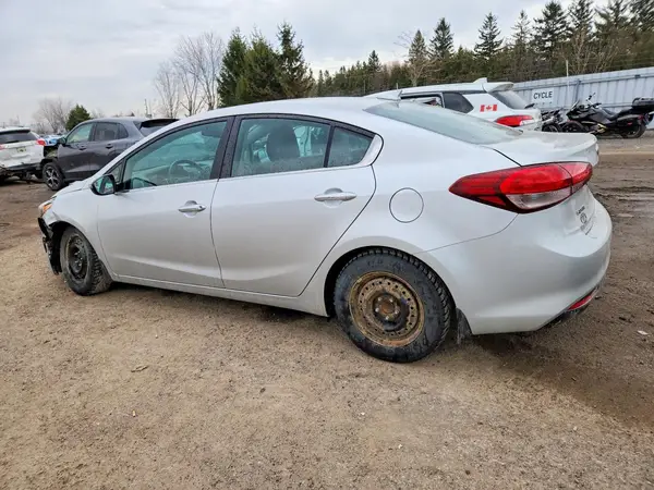 3KPFL4A84HE021482 2017 KIA FORTE - Image 2