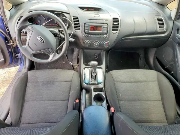 3KPFL4A84HE037634 2017 KIA FORTE - Image 8