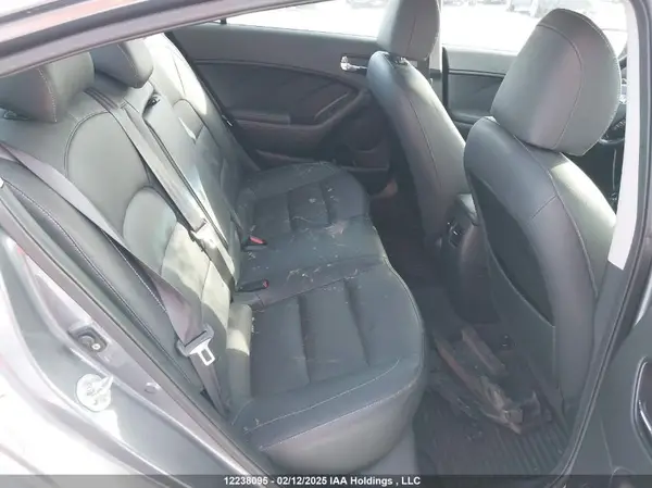 3KPFL4A84HE052067 2017 KIA FORTE - Image 8