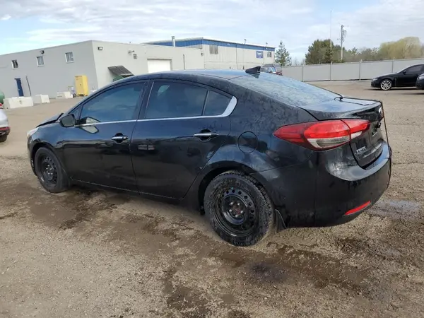 3KPFL4A84HE056930 2017 KIA FORTE - Image 2