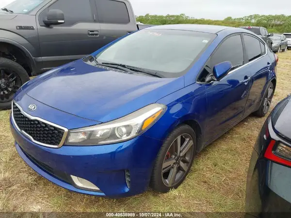 3KPFL4A84HE073405 2017 KIA FORTE - Image 2