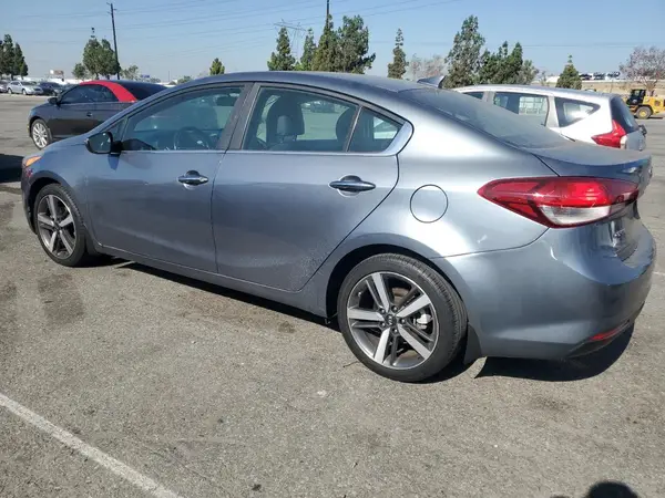 3KPFL4A84HE088566 2017 KIA FORTE - Image 2
