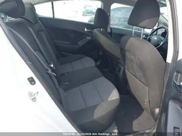 3KPFL4A84HE091757 2017 KIA FORTE - Image 8
