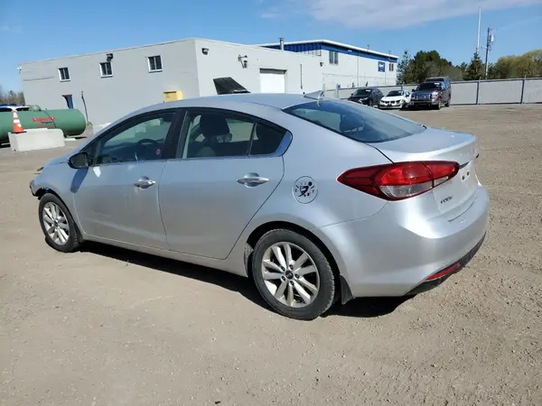 3KPFL4A84HE105768 2017 KIA FORTE - Image 2