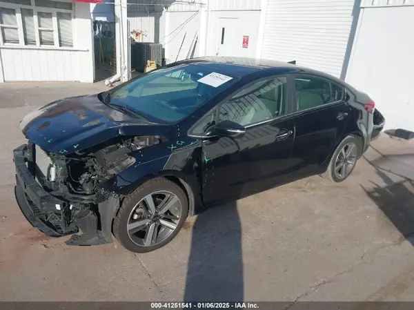 3KPFL4A84HE112333 2017 KIA FORTE - Image 2