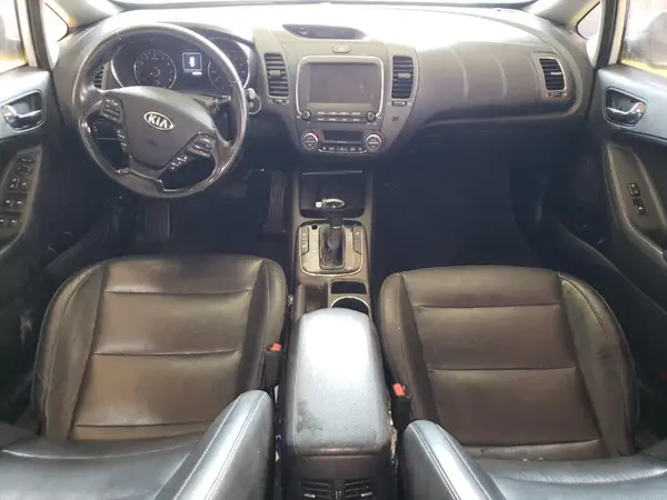 3KPFL4A84HE117273 2017 KIA FORTE - Image 8