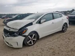 3KPFL4A84JE208596 2018 KIA FORTE