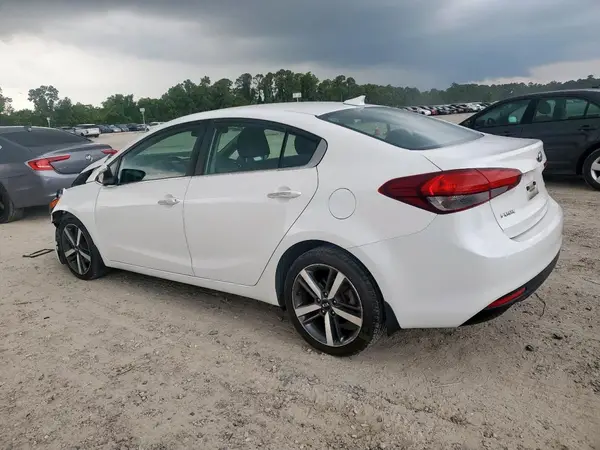 3KPFL4A84JE208596 2018 KIA FORTE - Image 2