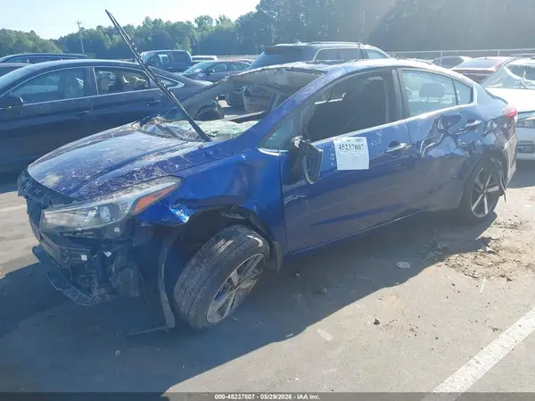 3KPFL4A84JE221638 2018 KIA FORTE - Image 2