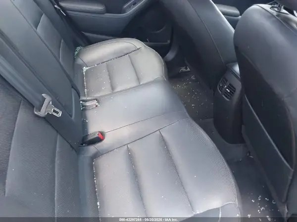 3KPFL4A85HE005548 2017 KIA FORTE - Image 8