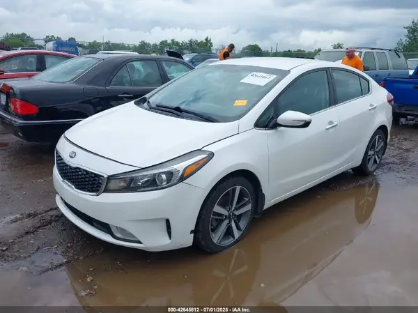 3KPFL4A85HE005713 2017 KIA FORTE - Image 2
