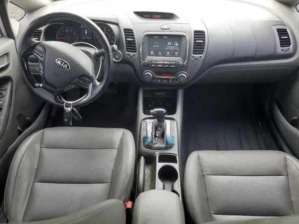 3KPFL4A85HE040851 2017 KIA FORTE - Image 8