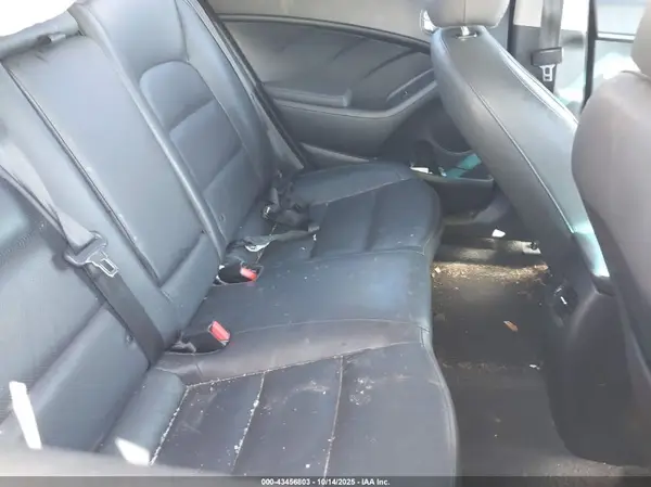 3KPFL4A85HE073154 2017 KIA FORTE - Image 8