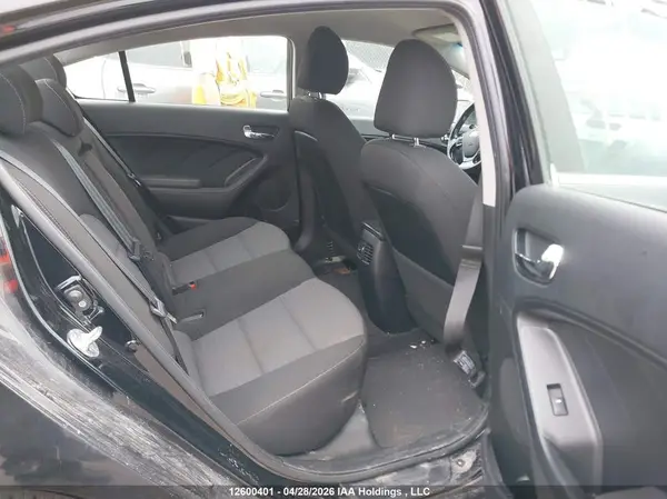 3KPFL4A85HE148497 2017 KIA FORTE - Image 8