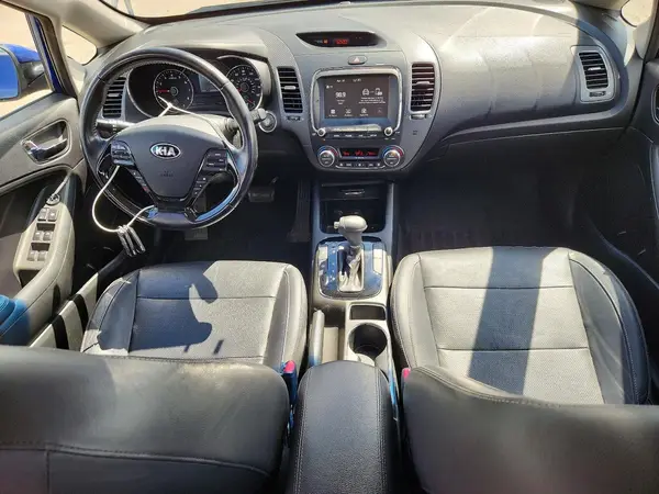 3KPFL4A85JE249707 2018 KIA FORTE - Image 8