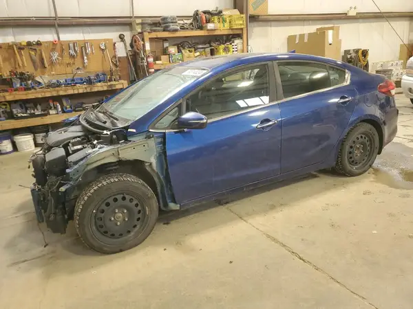 3KPFL4A85JE256415 2018 KIA FORTE - Image 1