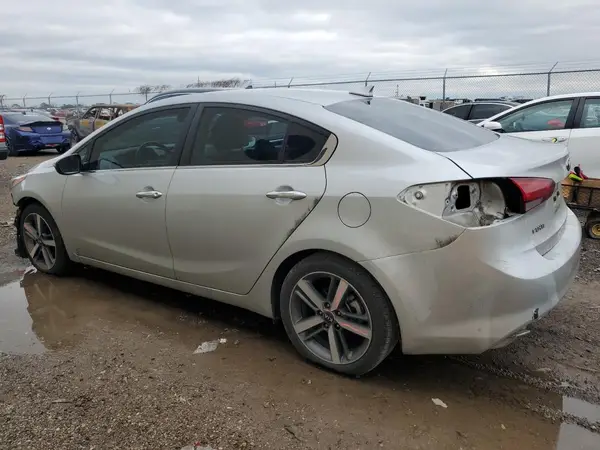 3KPFL4A86HE005574 2017 KIA FORTE - Image 2