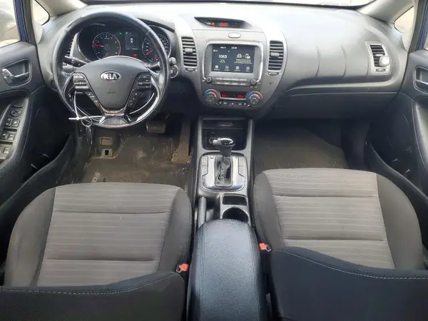 3KPFL4A86HE069257 2017 KIA FORTE - Image 8