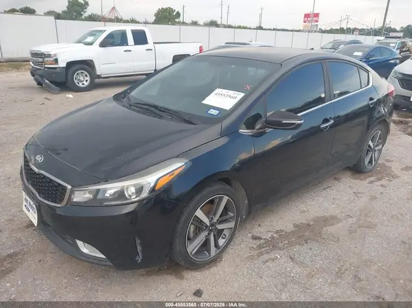 3KPFL4A86HE086897 2017 KIA FORTE - Image 2
