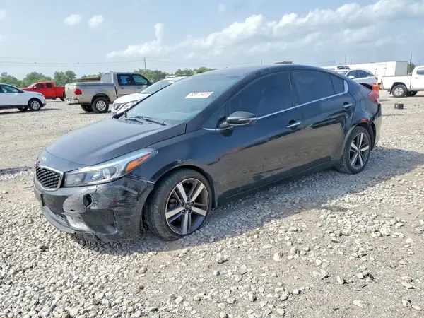 3KPFL4A86HE118652 2017 KIA FORTE - Image 1