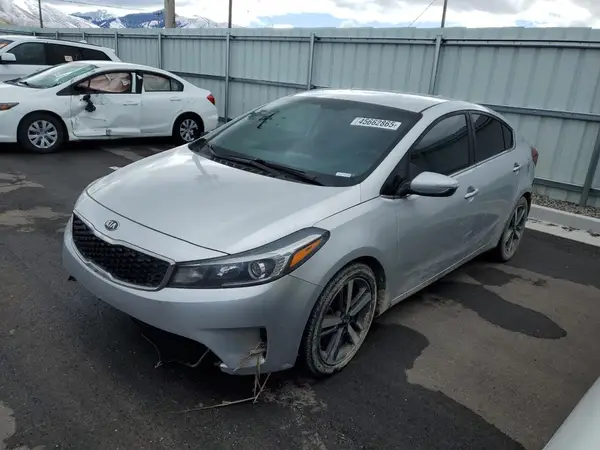 3KPFL4A86JE186018 2018 KIA FORTE - Image 1